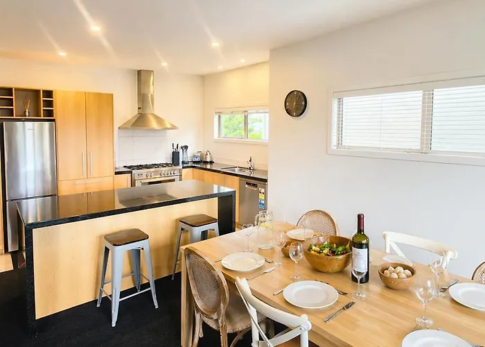 3 Bed Alpine Apartment With Mountain Views 아파트 와나카